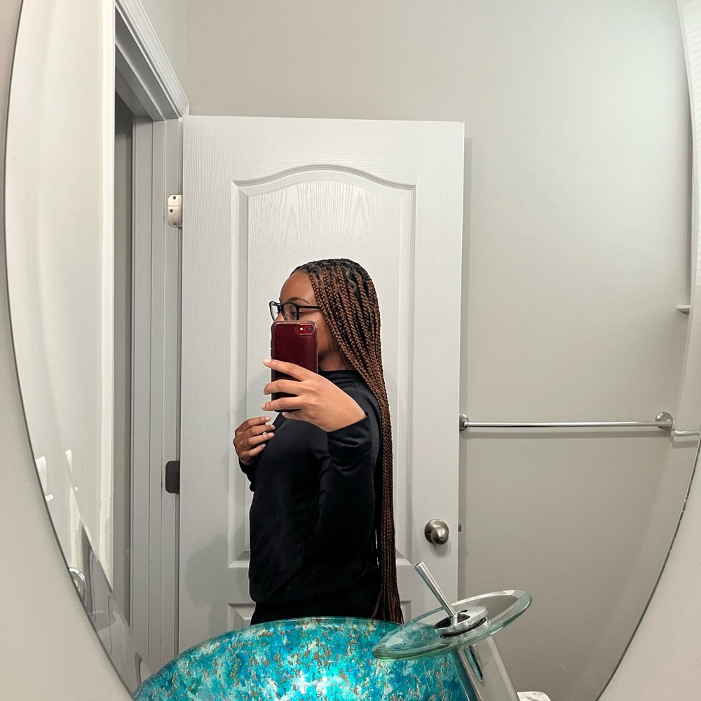 Meet your Posher, Imani